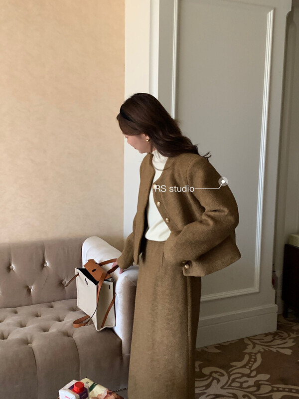 New in winter! [RS] French high-end small fragrance short coat + fashionable temperament all-match skirt suit KL6003# FHX