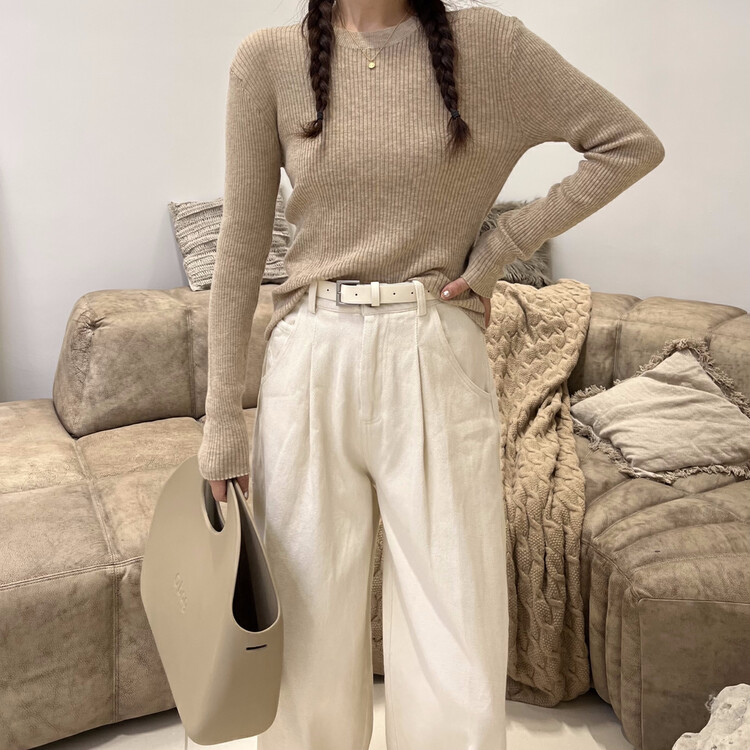 【RIN】Simple slim fit and versatile commuter turtleneck sweater R8532# CQW