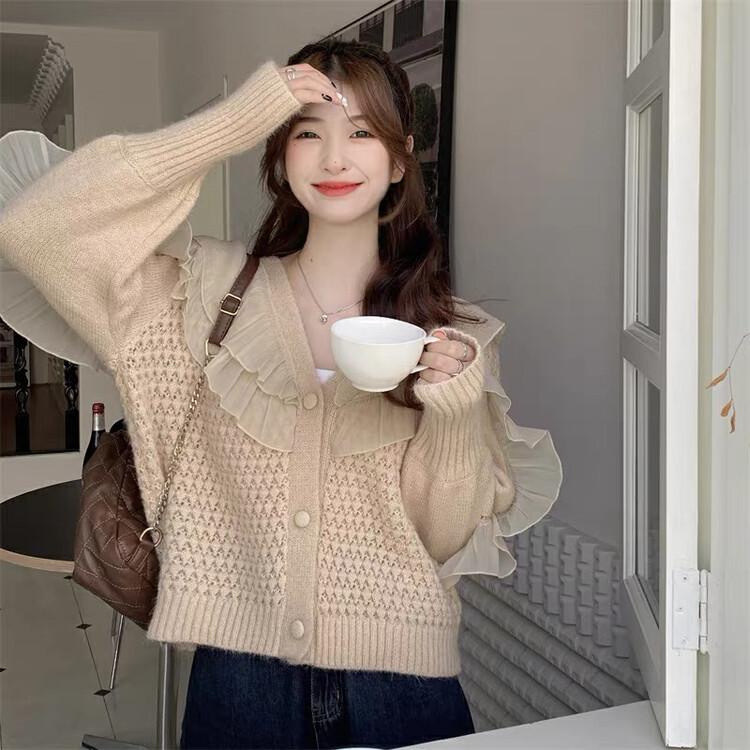 New in winter!【KIKI STUDIO】V-neck sweet fungus knitted sweater 6952# HJY