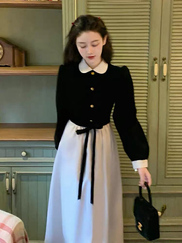 New in autumn!【KIKI STUDIO】Vintage little woman hit color velvet dress 6836# HJY