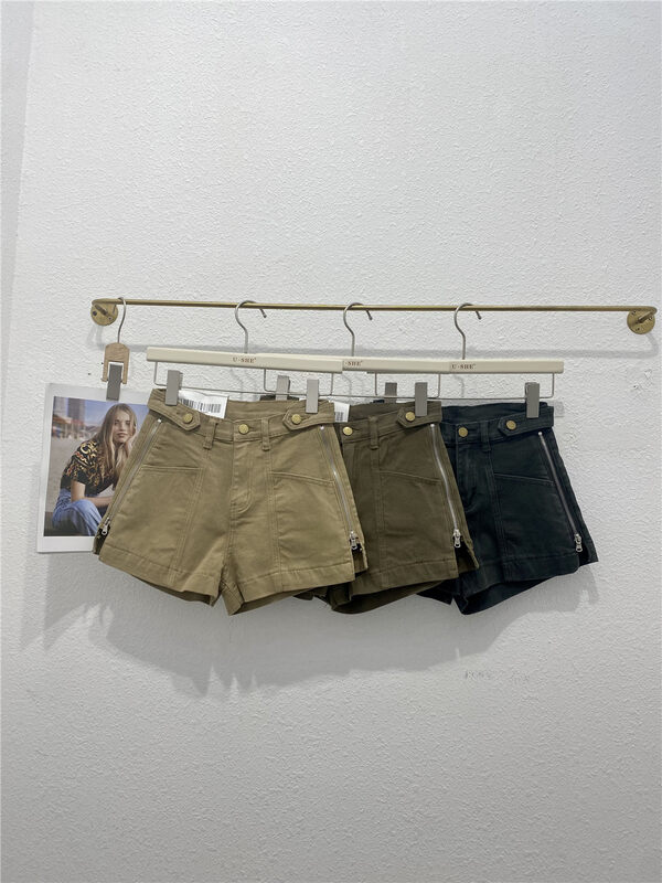New in autumn! [U.SHE] Simple and thin solid color denim shorts 86690# JJ