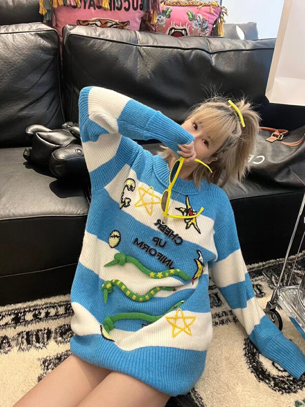 New in winter! [NANCY] Striped three-dimensional cartoon snake casual all-match knitted sweater M3583# WPL