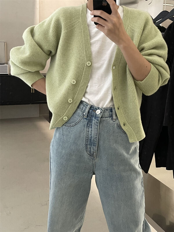 100 wool, visually slim, classic versatile color 11 colors available [CLEAN SPACE] solid color casual V-neck knitted cardigan 33182# CQW