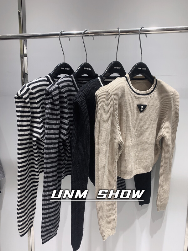 New in winter!【UNM-SHOW】Short Striped Contrast Labeled Warm Sweater 6726# WTT