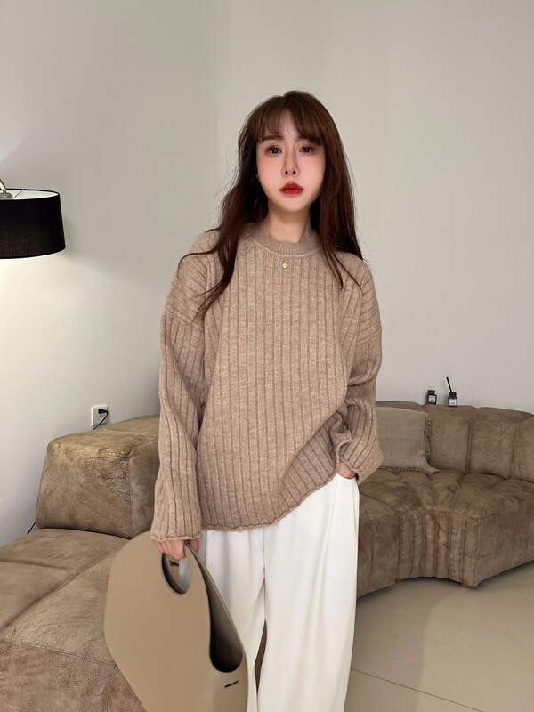 [RIN] Simple Korean temperament pit strip loose and thin sweater R8536