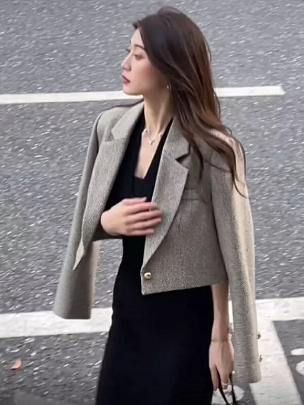 New in autumn!【KIKI STUDIO】Simple temperament retro short coat 6823# HJY