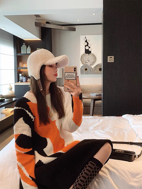 New in winter! [KIKI STUDIO] Korean loose abstract knitted sweater 6905# HJY