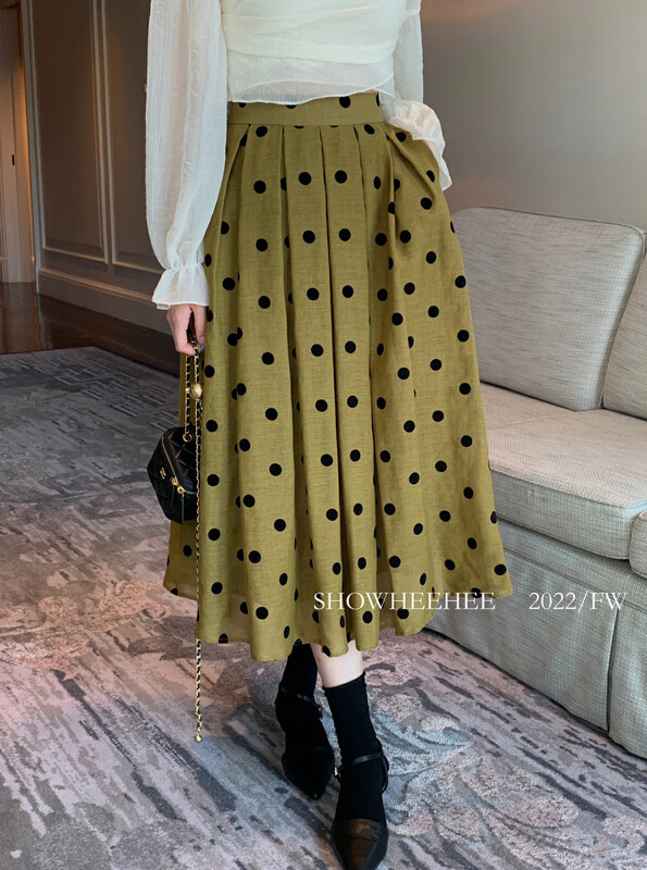 New in early autumn! [Xiu Xixi] French retro style flocking polka dot skirt 19566# JHY