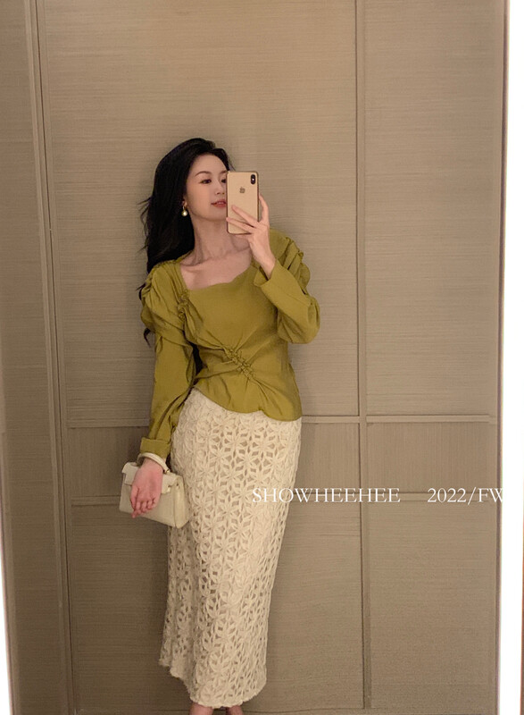 New in early autumn! [Xiu Xixi] French light luxury heavy industry hook flower hollow back slit skirt 19528# JHY