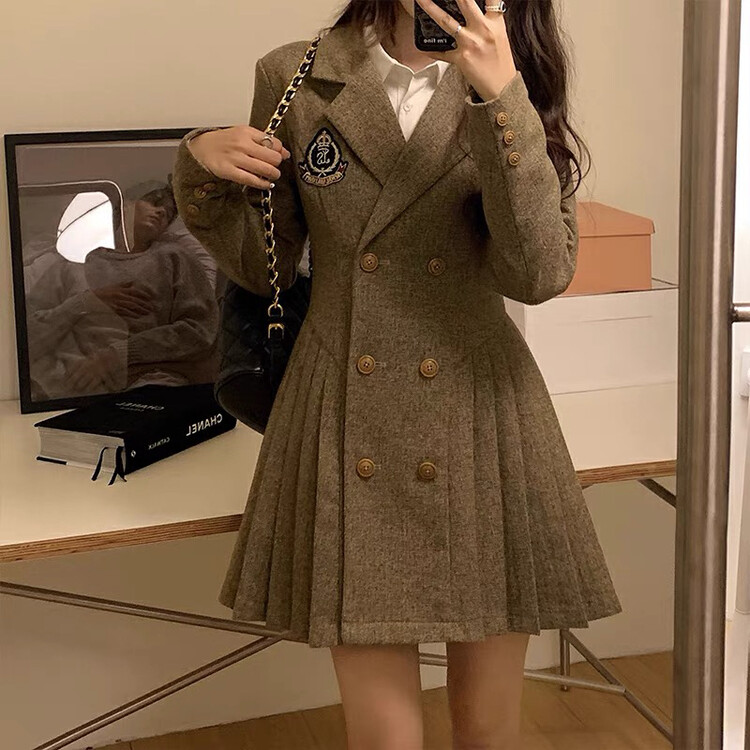 【KIKI STUDIO】British embroidered double-breasted dress (without necklace) 6933# HJY