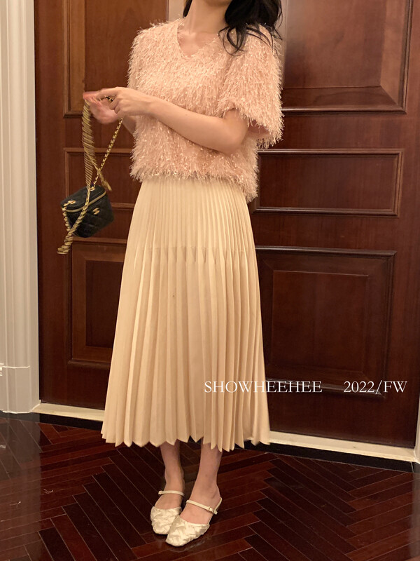New in early autumn! [Xiu Xixi] Korean version of high-end design pleated wear with A-line leather skirt 19526# JHY