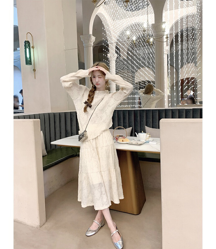 New in winter!【KIKI STUDIO】Sweet jacquard lace skirt + round neck long-sleeved top suit 6944# HJY