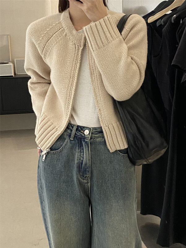 7 Colors Available [CLEAN SPACE] Solid Color Texture Raglan Zipper Short Knit Cardigan (100 Wool) 33252# CQW