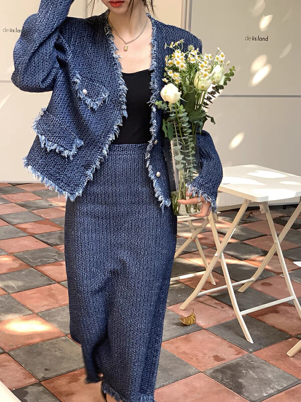 Autumn is new!【KIKI STUDIO】Korean Washing Tassel Denim Jacket + Woven Design Skirt Suit 6829# HJY