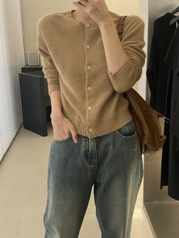 Raccoon yarn, 8 colors available【CLEAN SPACE】Solid color versatile round neck knitted cardigan 32969# CQW