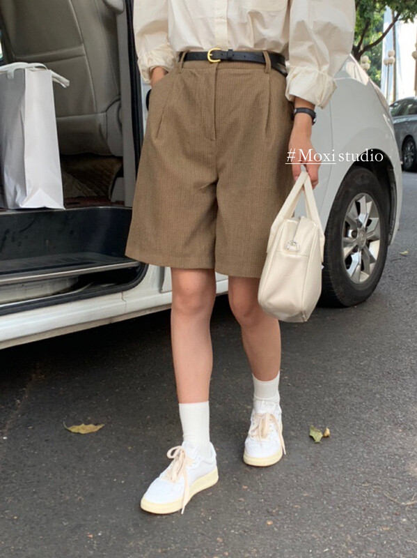New in autumn! [MOXI] Korean classic plaid casual shorts 58511# CQW