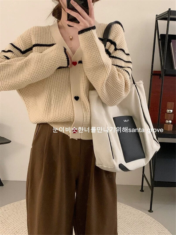New in autumn!【ARE YOU】V-neck single-breasted comfortable knitted cardigan 165# L