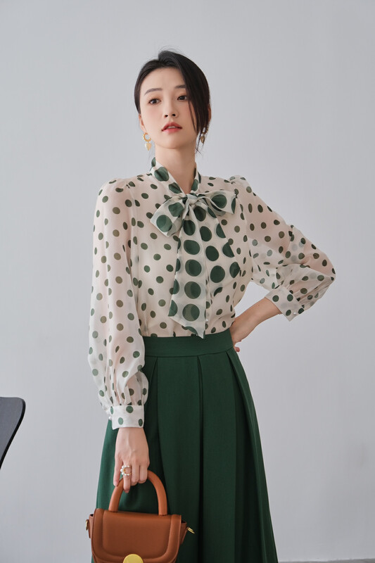 Autumn is new! [Fan] Polka dot stitching all-match Western-style shirt 80225# JHY