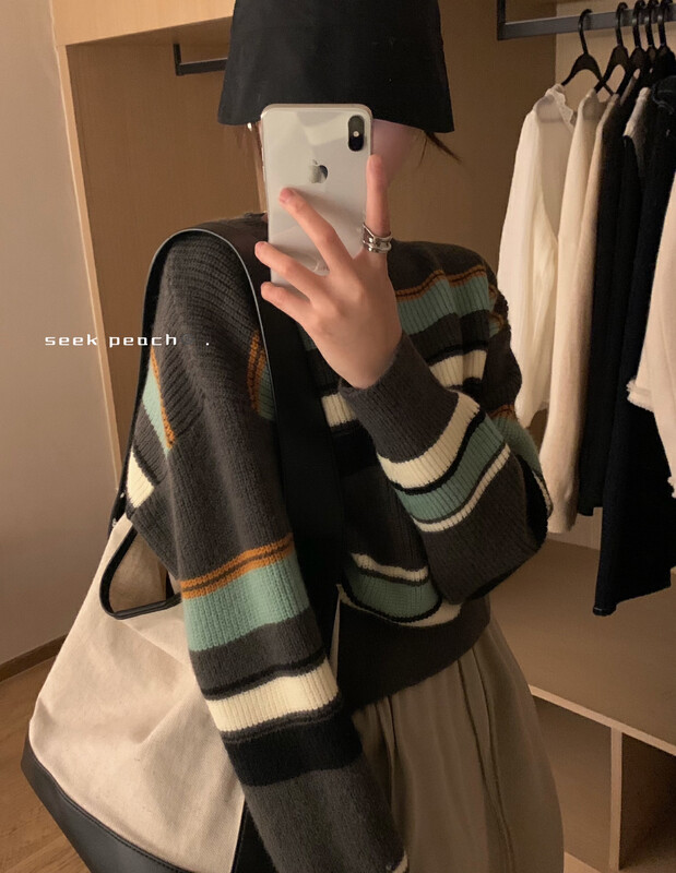 Autumn is new! [SEEK PEACH] round neck striped loose and comfortable warm sweater (sweater only) 11857# L