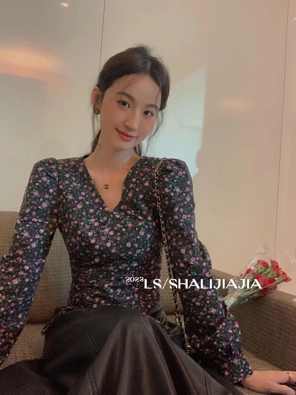 [LS] Hepburn light familiar style small flower shirt 60163