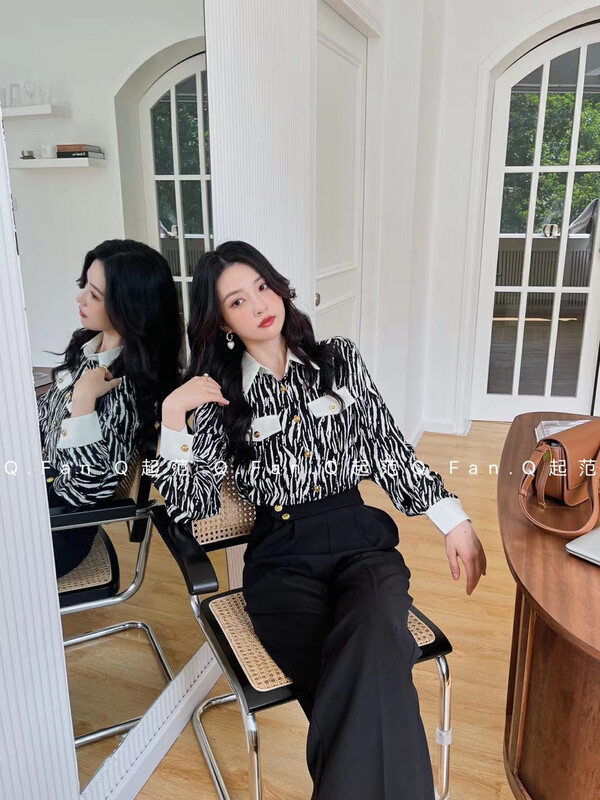 New in autumn! [Fan] temperament zebra pattern commuter loose shirt 80291# JHY