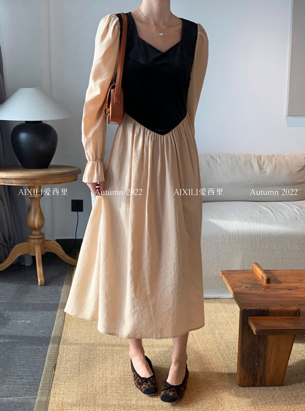 Original price 119.44! [AIXILI Aixili] Temperament and thin stitching velvet dress dress with back tie 7266