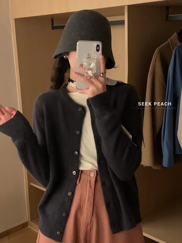 New in autumn!【SEEK PEACH】Gentle round neck single-breasted warm sweater 1955# L