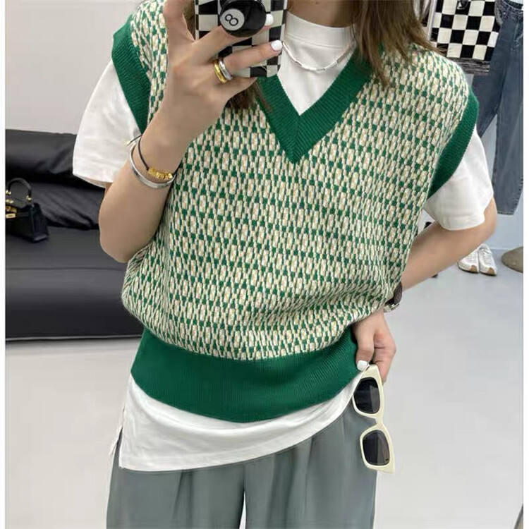 New in early autumn! [F·P] Versatile retro college style sleeveless V-neck vest K3901FP# HBX