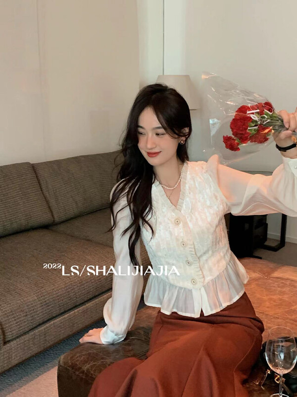[LS] Gentle wind v-neck lace chiffon shirt 9716
