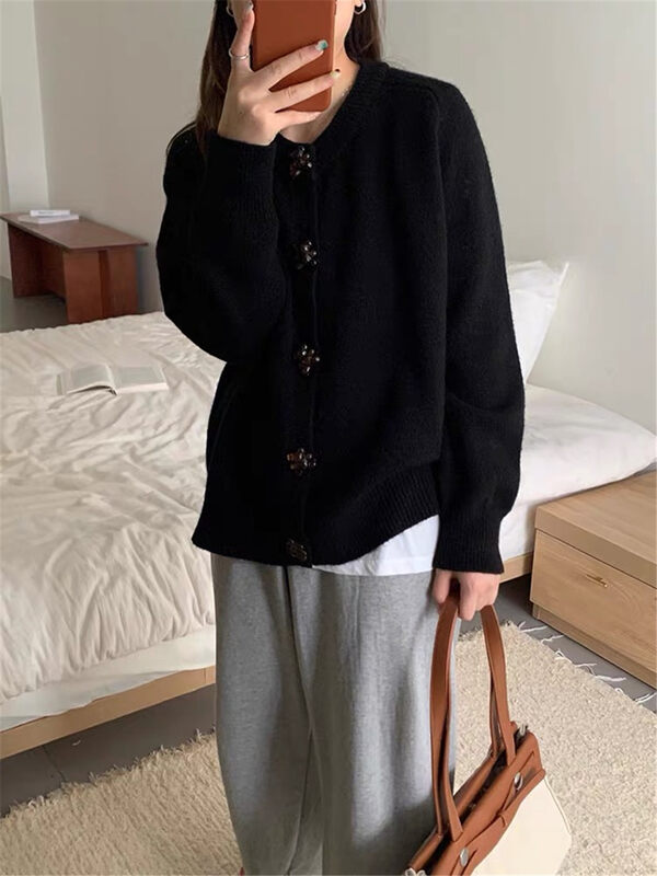 New in winter!【ARE YOU】Round-neck single-breasted comfortable solid color warm sweater 362# L