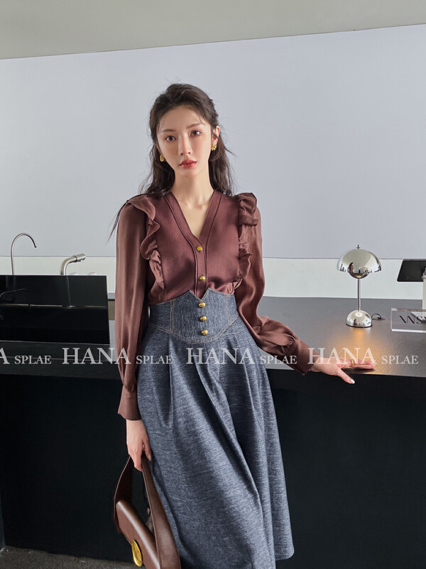 [HANNA Hanna] [Hanna] Design sense of high waist and large swing skirt 2022 autumn skirt H3507