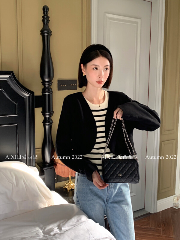 [AIXILI Aixili] Shoulder Pads Temperament Elegant Solid Color Shirt Short Jacket (Slim) 7111# JHY
