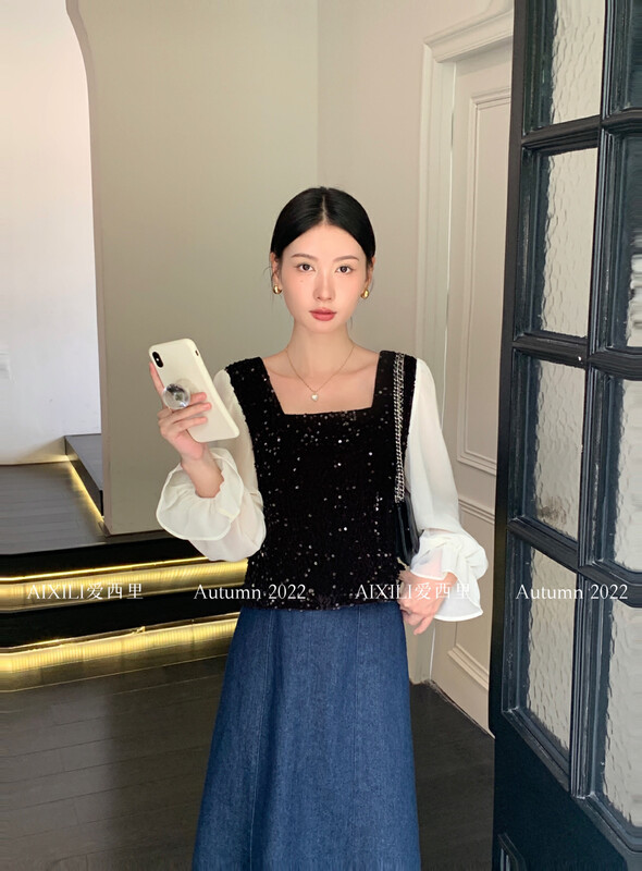 Original price 77.83! [AIXILI Aixili] Square collar sequins show thin temperament shirt shirt with straps 7219