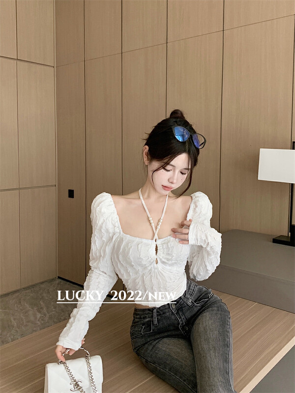 Autumn is new! [LUCKY] temperament one-word collar halter neck pearl hollow shirt 9557# ZXX