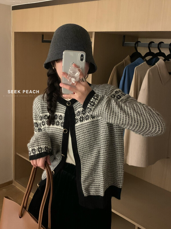 New in autumn!【SEEK PEACH】Colorful raccoon hair loose knitted cardigan 1956# L