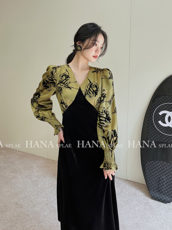 [HANNA Hanna] V-neck velvet flocking flower stitching dress midi skirt elegant skirt dress H3530