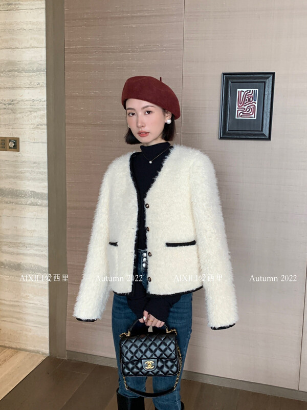 [AIXILI Aixili] Mao Mao single-breasted short thin coat short coat solid color 7572