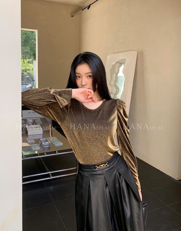 [HANNA Hanna] [Hannah] Fashion bright silk bottoming shirt 2022 autumn new round knitted sweater H10538