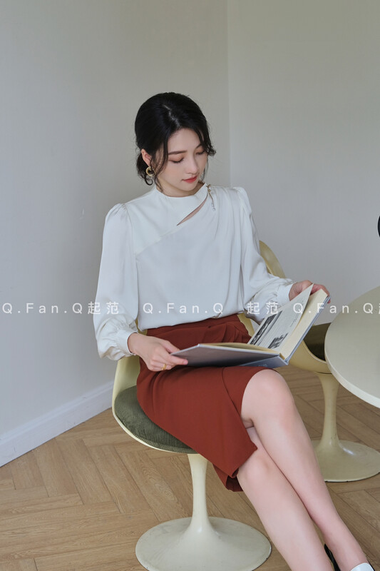 Autumn is new! [Fan] satin front design shirt (with brooch) 80228# JHY