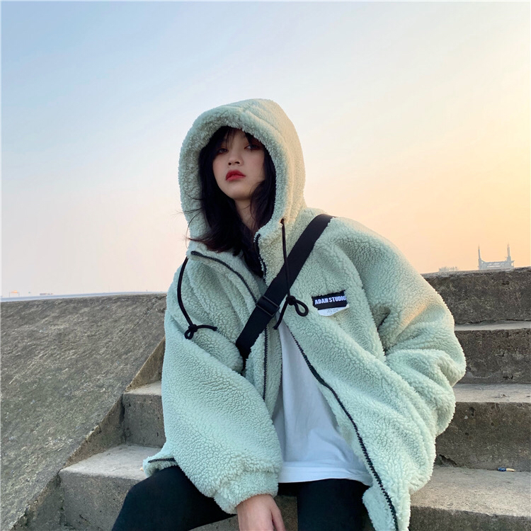 [Ouzhengsha] Labeled decorative plush hooded warm padded jacket 19189# JJ