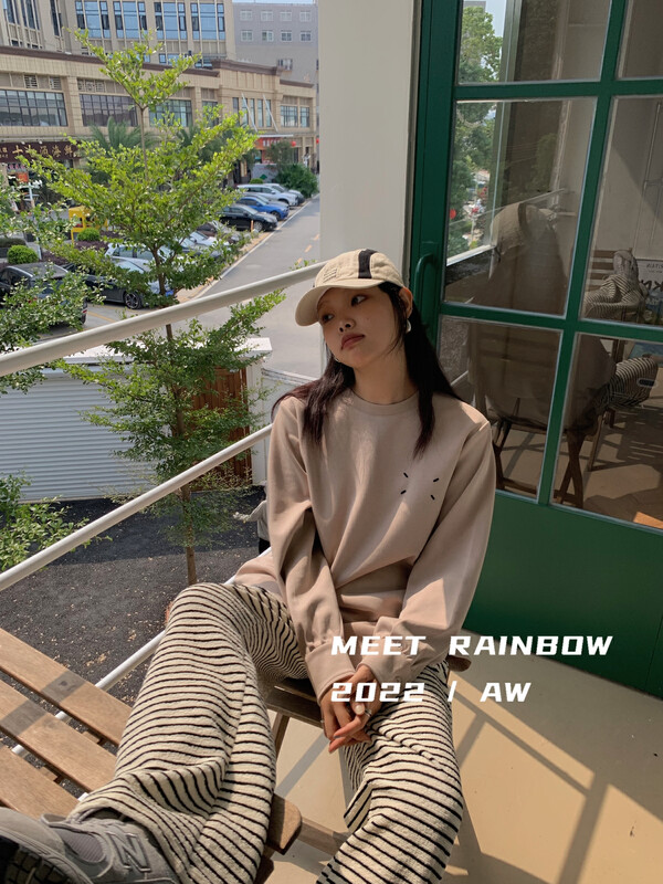 New for winter!  【MEET RAINBOW】Simple Korean Loose Round Neck Long Sleeve T-Shirt 08569# LSL