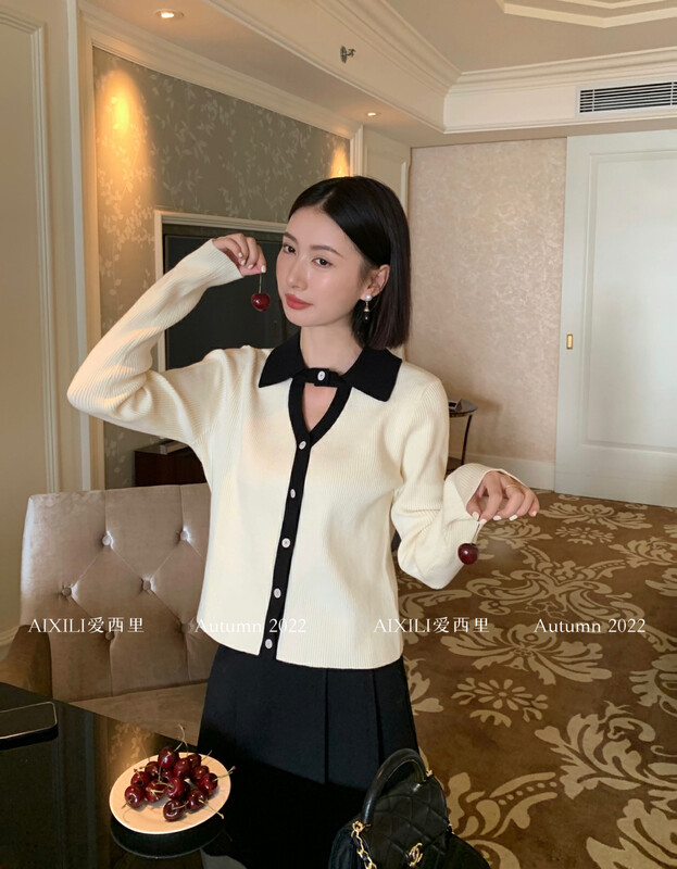 [AIXILI Aixili] Shirt collar design with one button is thin single-breasted knitted sweater knitted sweater solid color 7535