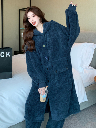 Real shooting real price new pajamas women's coral velvet simple solid color loose nightgown thickened lamb velvet home service suit