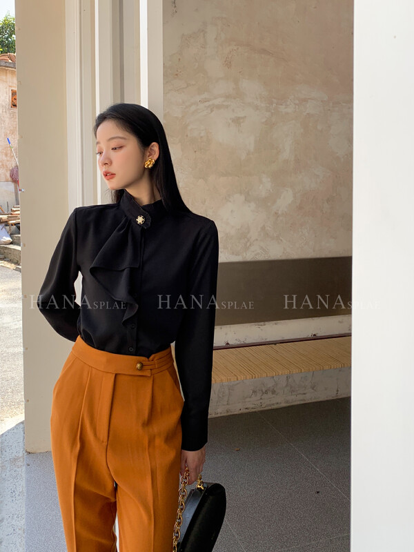 [HANNA Hanna] [Hannah] Simple commuter shirt autumn clothes with fungus edge small shirt H10567