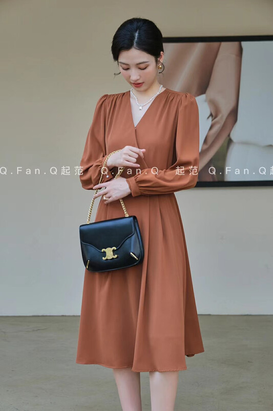 Autumn is new! [Fan] temperament high-end commuter puff sleeve dress (with belt) F80238# JHY
