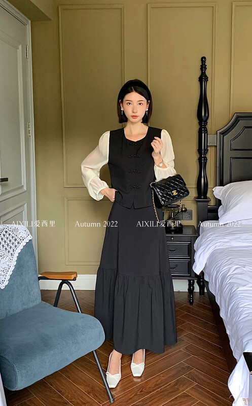 [AIXILI Aixili] Mid-waist slim and temperament skirt and skirt solid color 7135