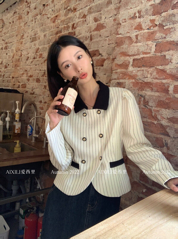 [AIXILI Aixili] Shirt Collar Double Breasted Temperament Small Coat Short Coat Pattern 7197