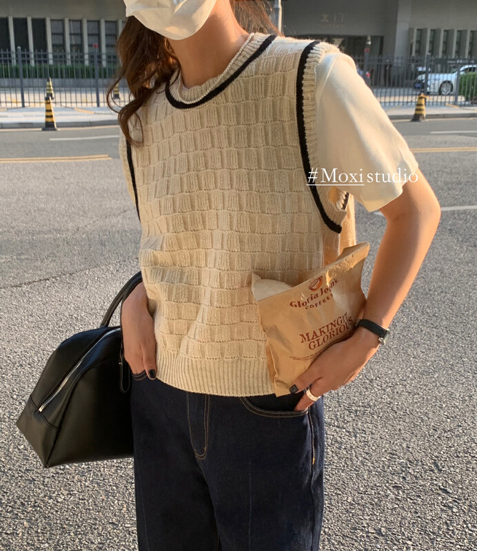 New in winter!【MOXI】Korean simple contrast color all-match knitted vest (including 35% wool) 20026# CQW
