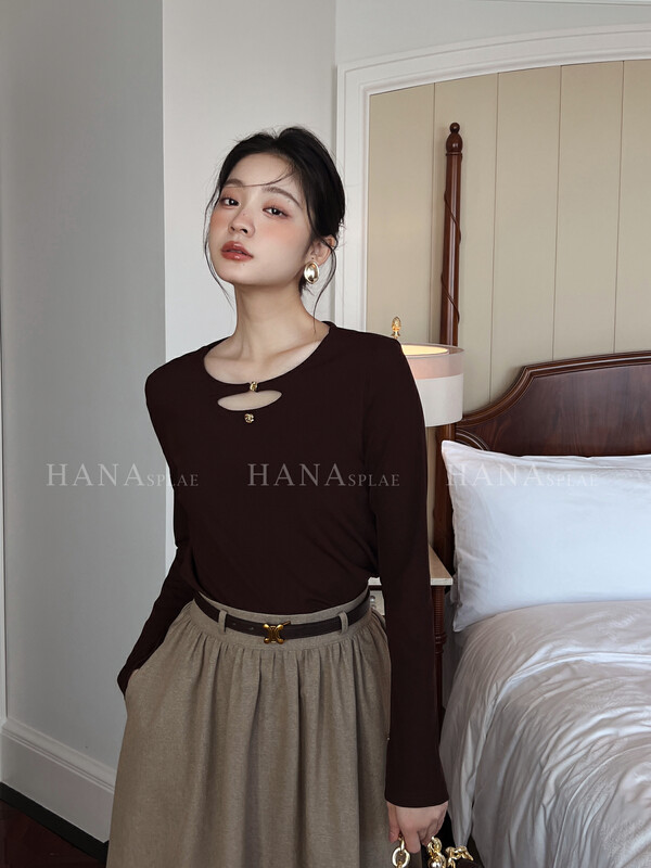 [HANNA Hanna] [Hannah] Simple commuter sweater women 22 new autumn hollow sweater H10537