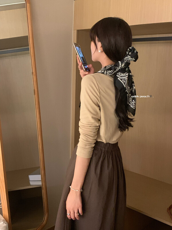 New in early autumn! [SEEK PEACH] solid color round neck pullover comfortable long-sleeved T-shirt 5673# L